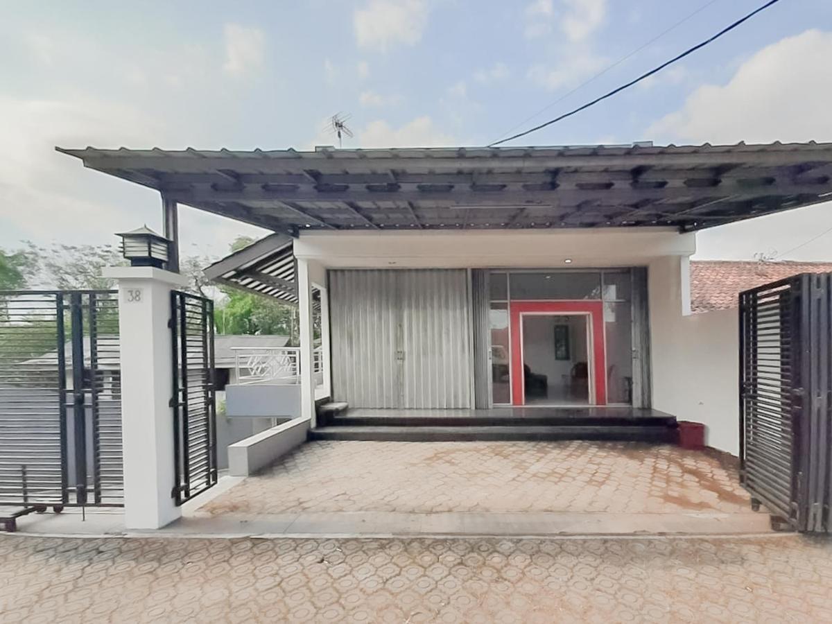 Wisma Asri Syariah Majalengka Redpartner Dawuhan Kültér fotó